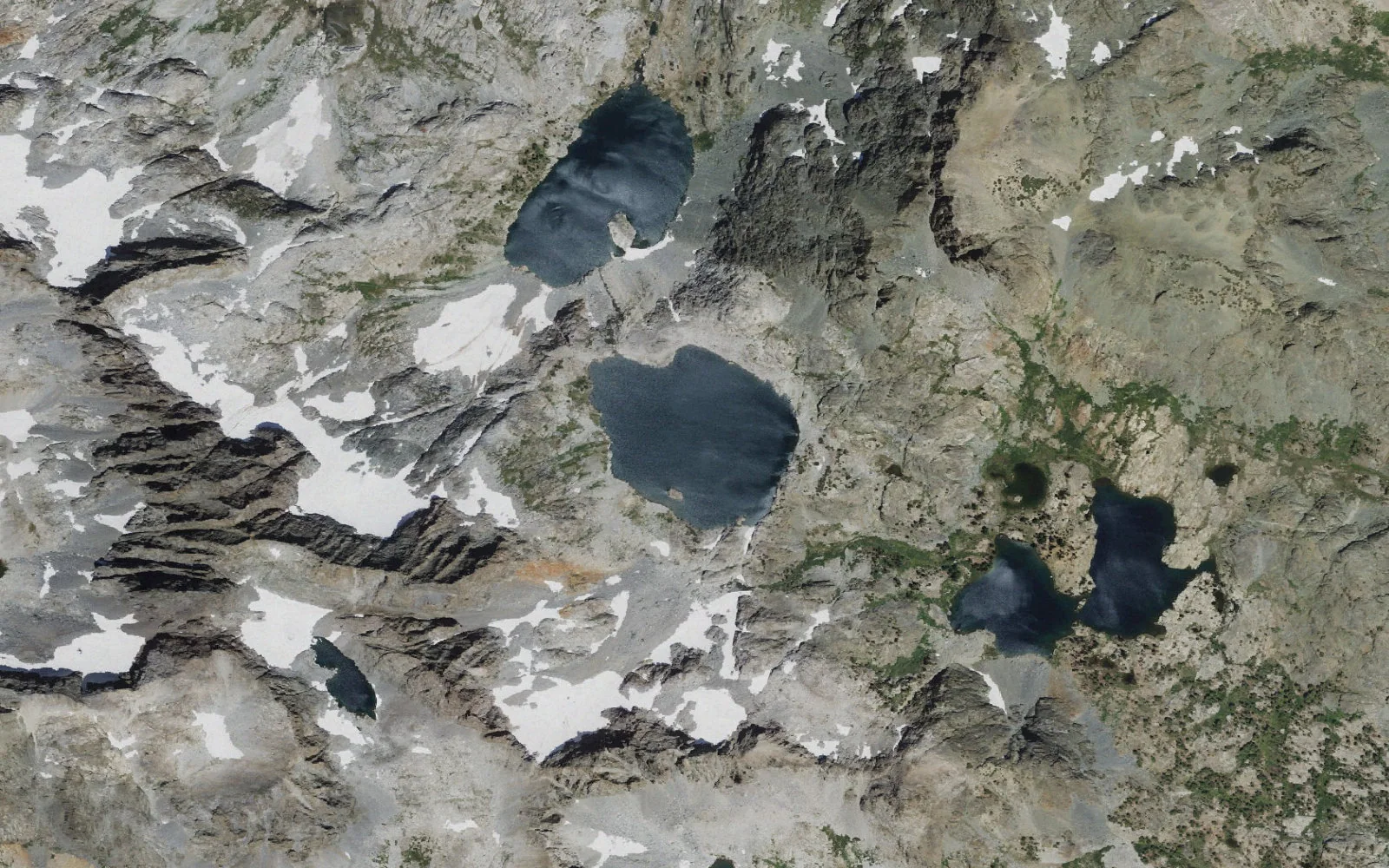 Aerial view centered on Cecile Lake