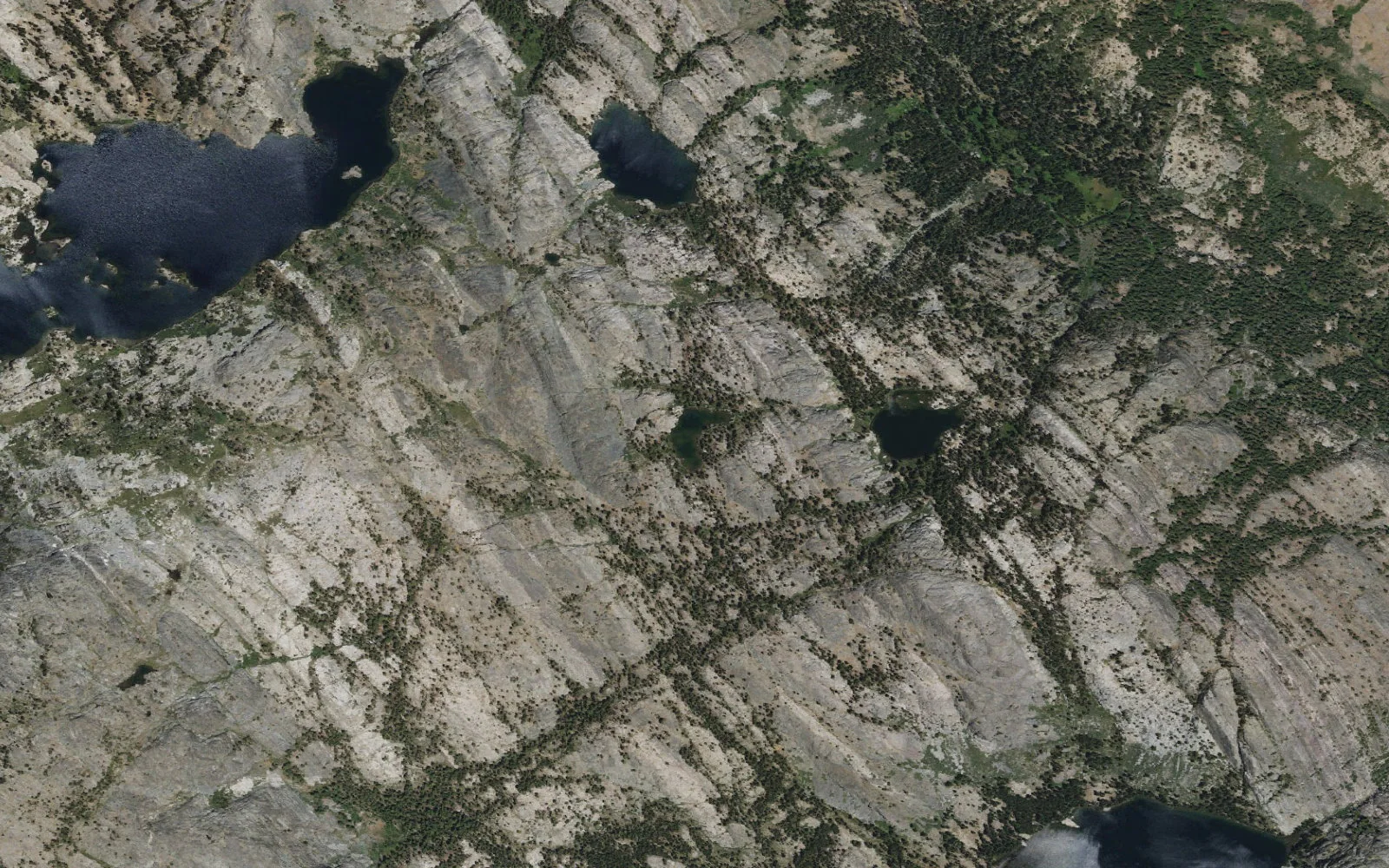 Aerial view centered on Clarice Lake