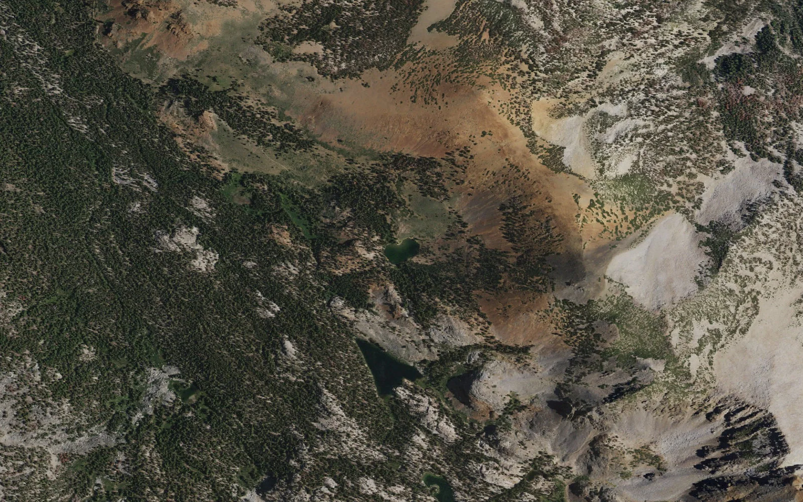 Aerial view centered on Heart Lake