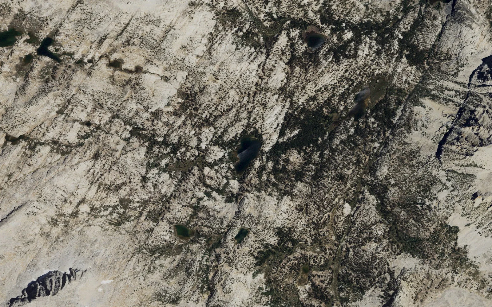 Aerial view centered on Honeymoon Lake
