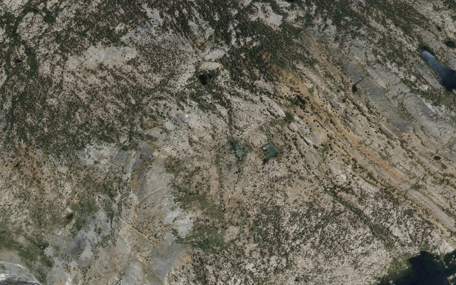 Aerial view centered on Island Pass