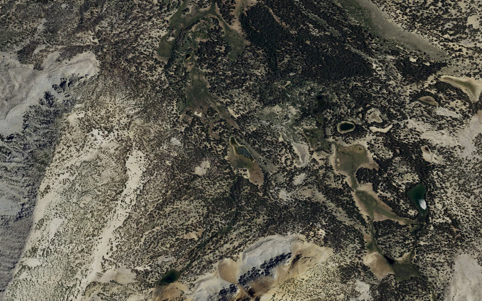 Aerial view centered on Kenneth Lake