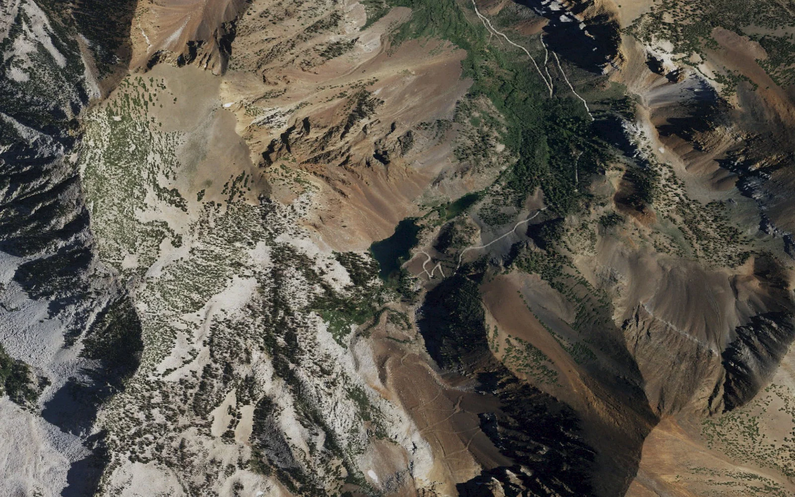 Aerial view centered on Laurel Lakes
