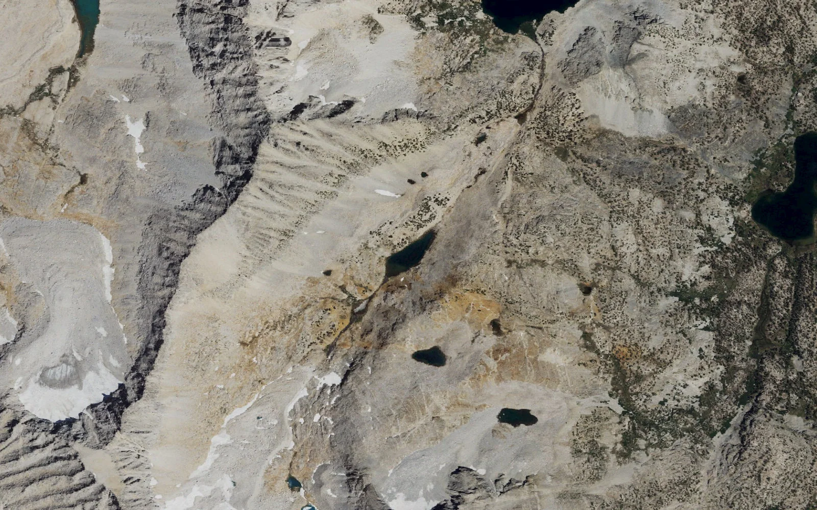 Aerial view centered on Mills Lake