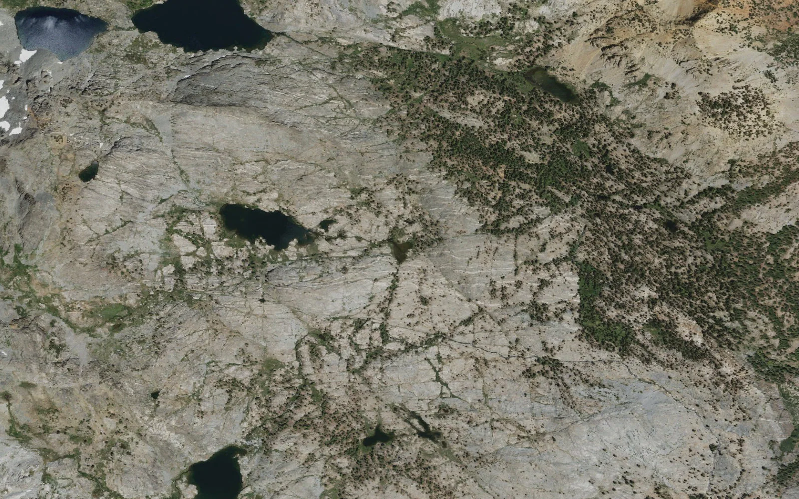 Aerial view centered on Noname Lake