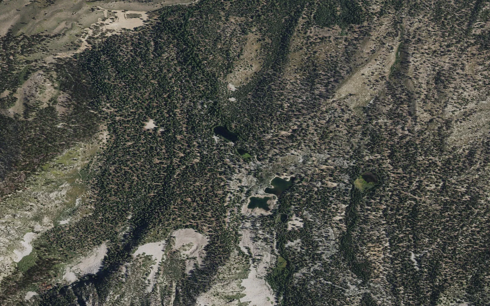 Aerial view centered on Sherwin Lakes