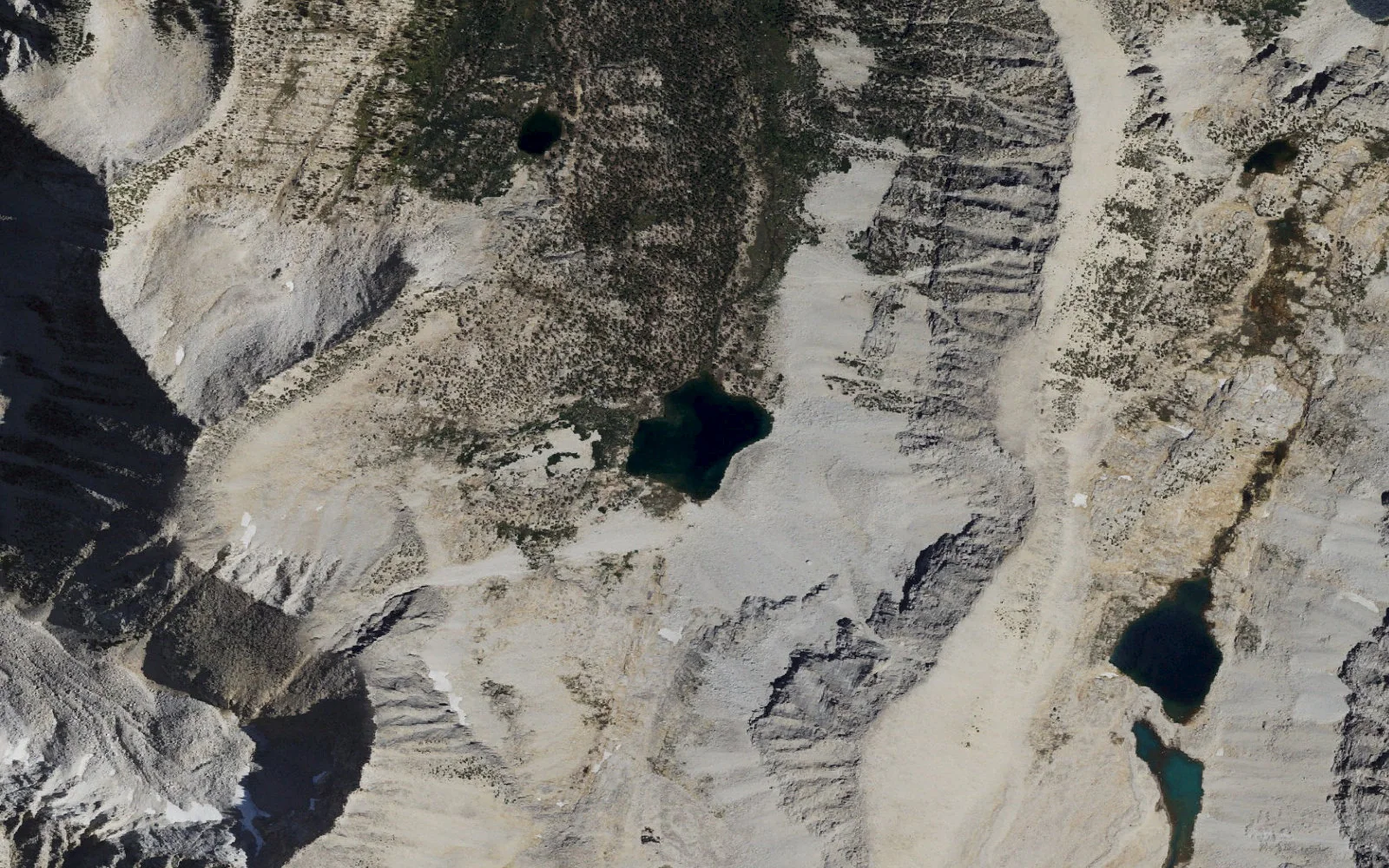 Aerial view centered on Third Recess Lake
