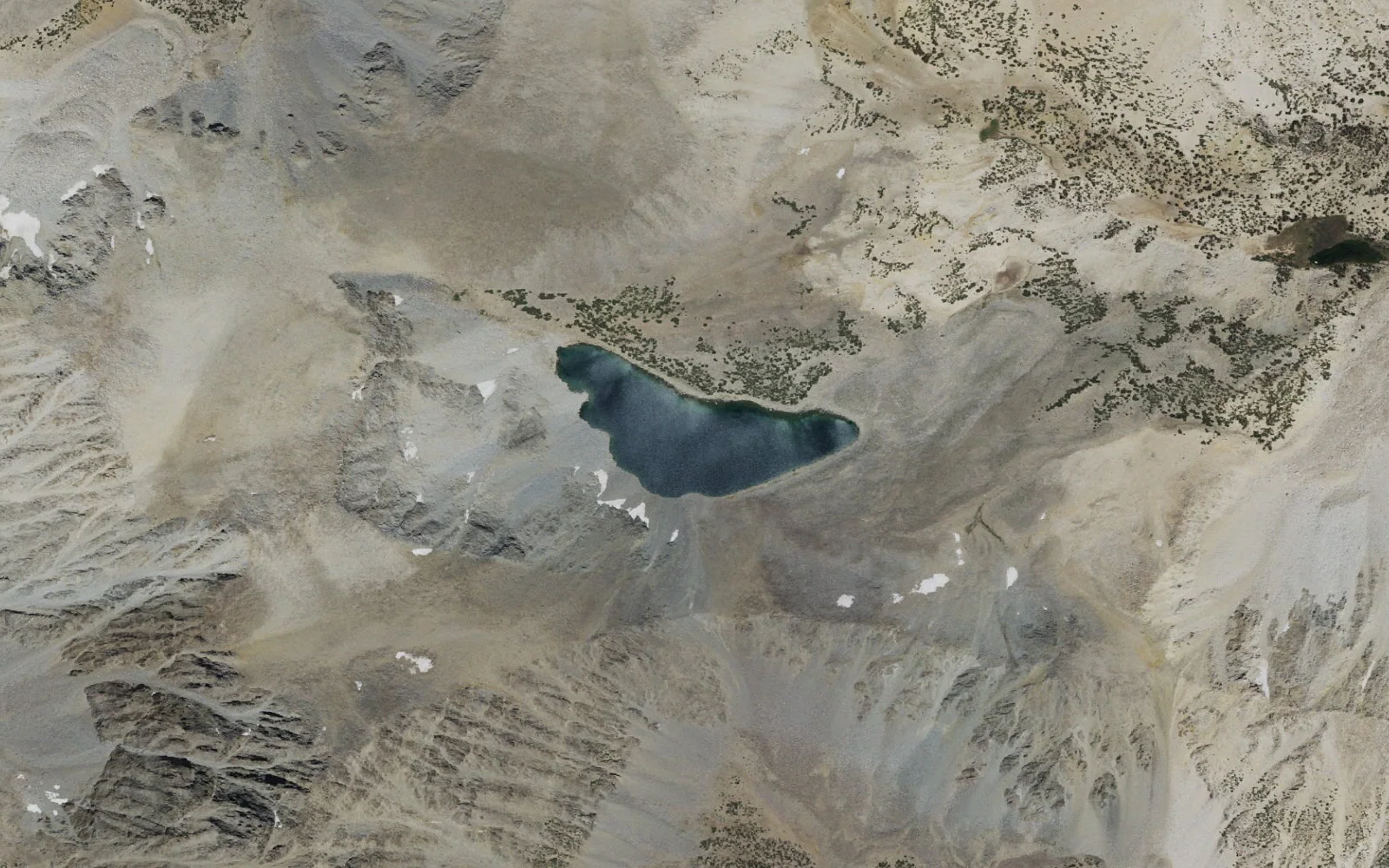 Aerial view centered on Thunder and Lightning Lake