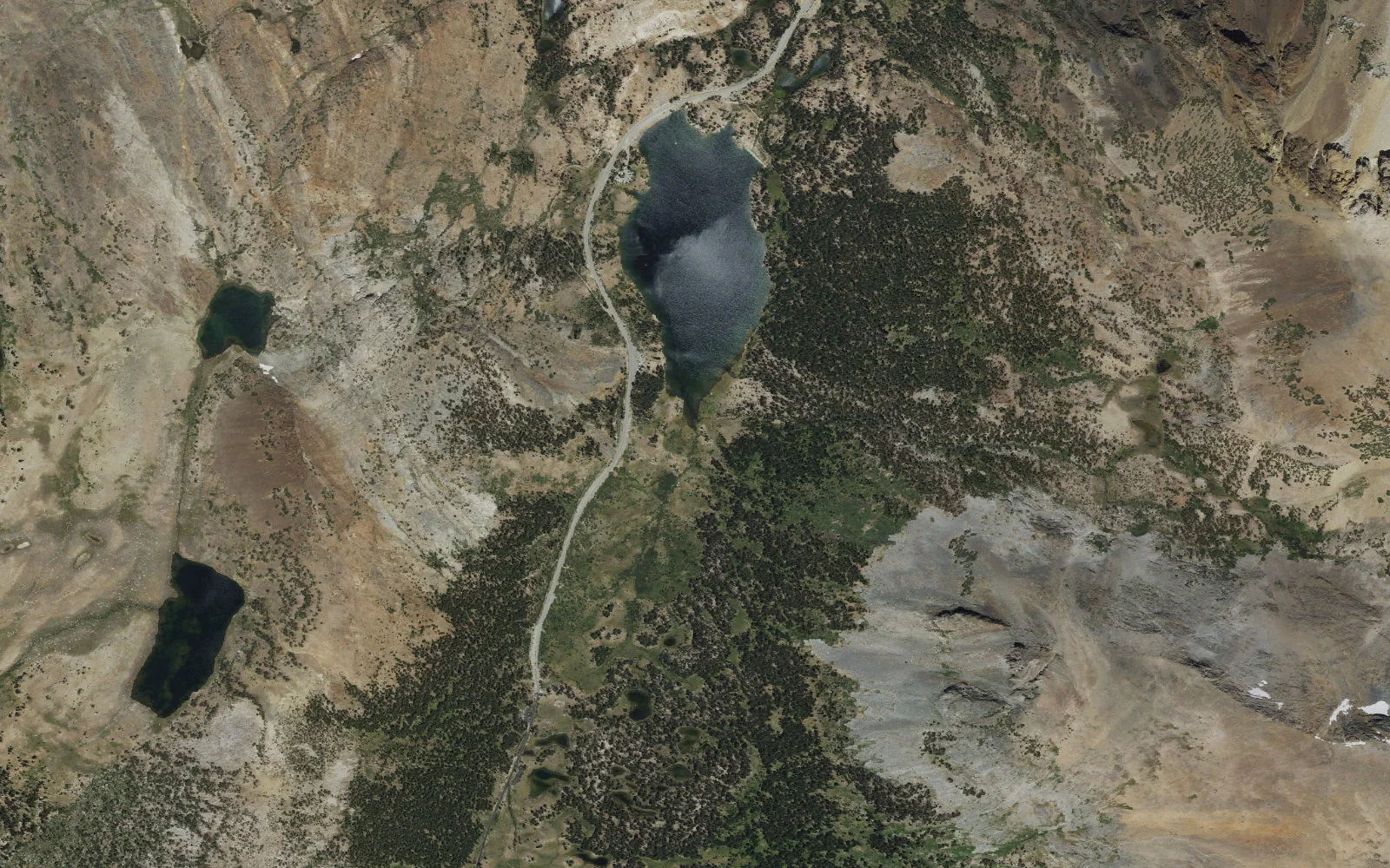 Aerial view centered on Glacier Canyon Trailhead