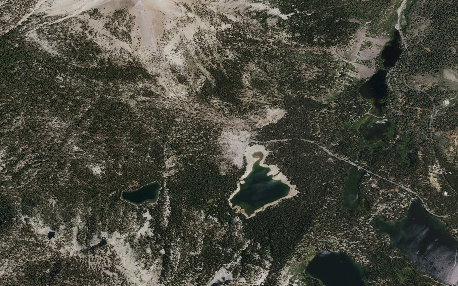 Aerial view centered on Horseshoe Lake Trailhead