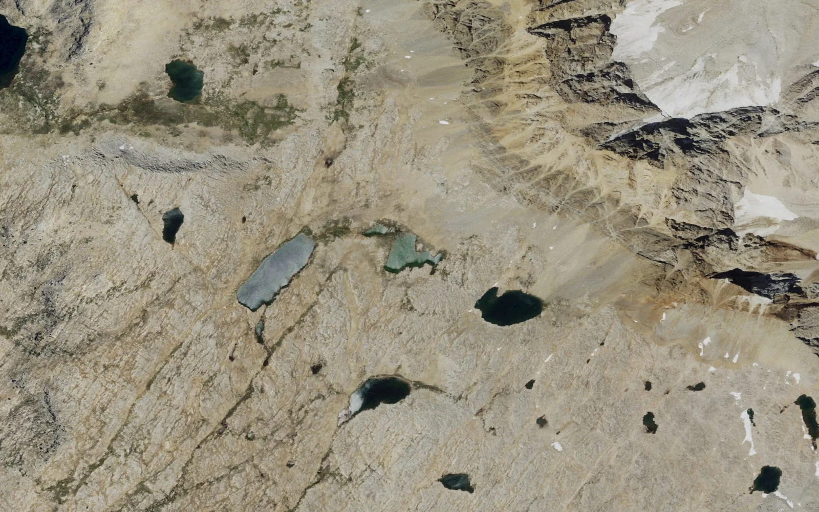 Aerial view centered on Humphreys Lakes