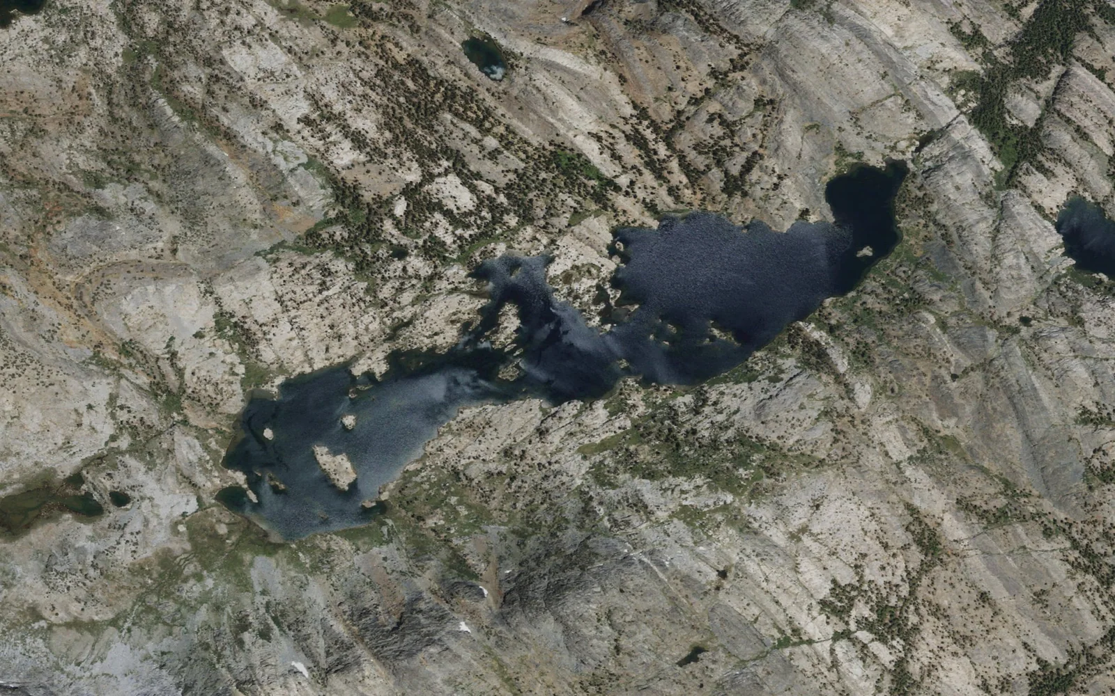 Aerial view centered on Garnet Lake